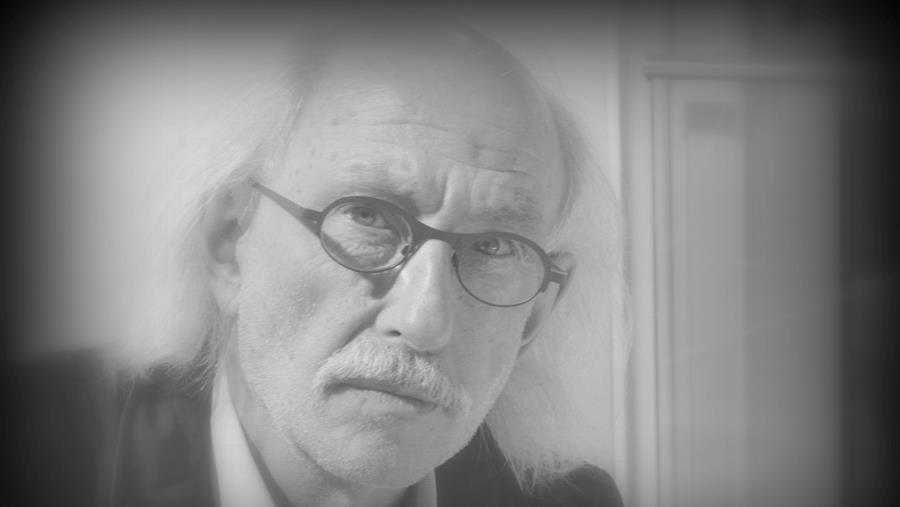 Chronique Ferre Beyens : "L'habitacle des voitures infesté par le numérique"
