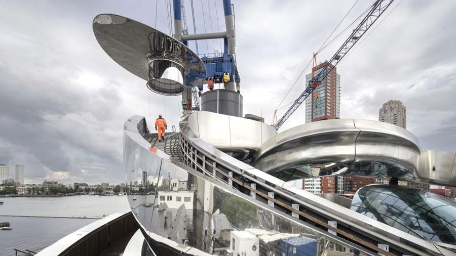 Une nouvelle icône architecturale s'élève dans le ciel de Rotterdam