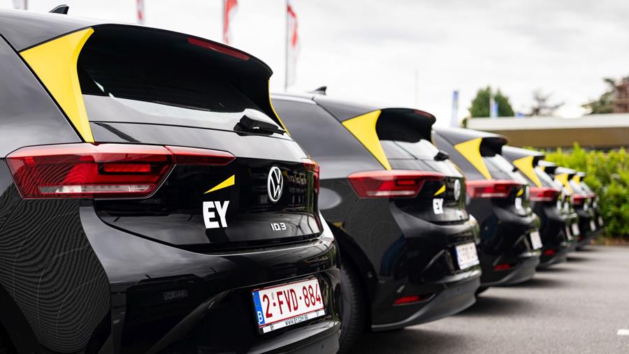Volkswagen donne des ailes à 300 nouveaux collaborateurs d'EY avec l'ID.3 électrique