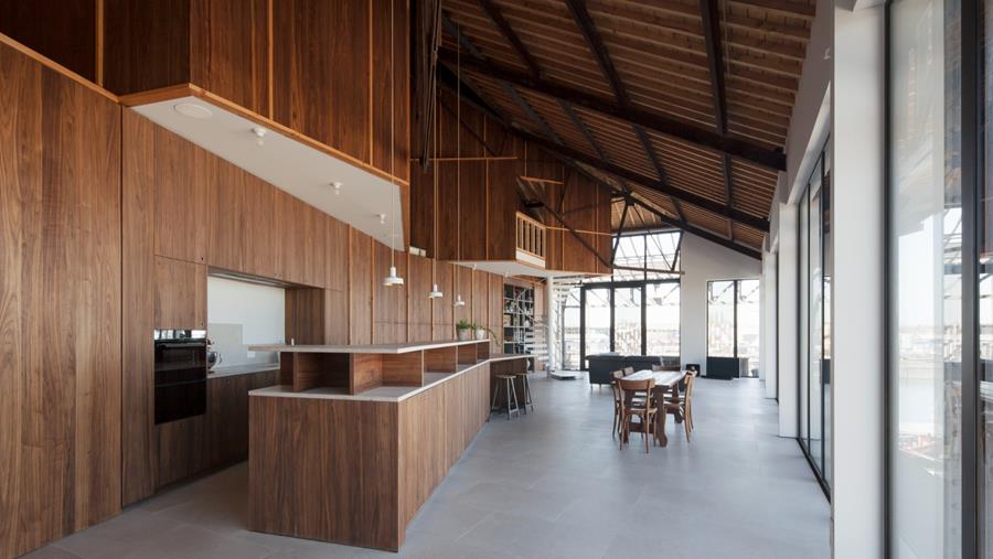 Industrieel erfgoed krijgt warm interieur